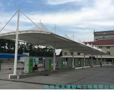 汽車(chē)停車(chē)棚