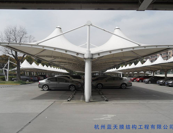 汽車(chē)停車(chē)棚